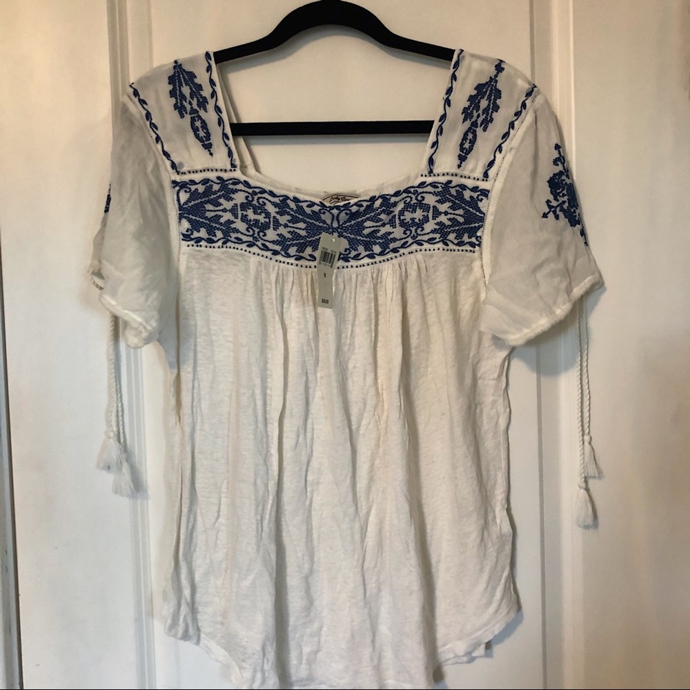 White and Blue Short Sleeve Blouse